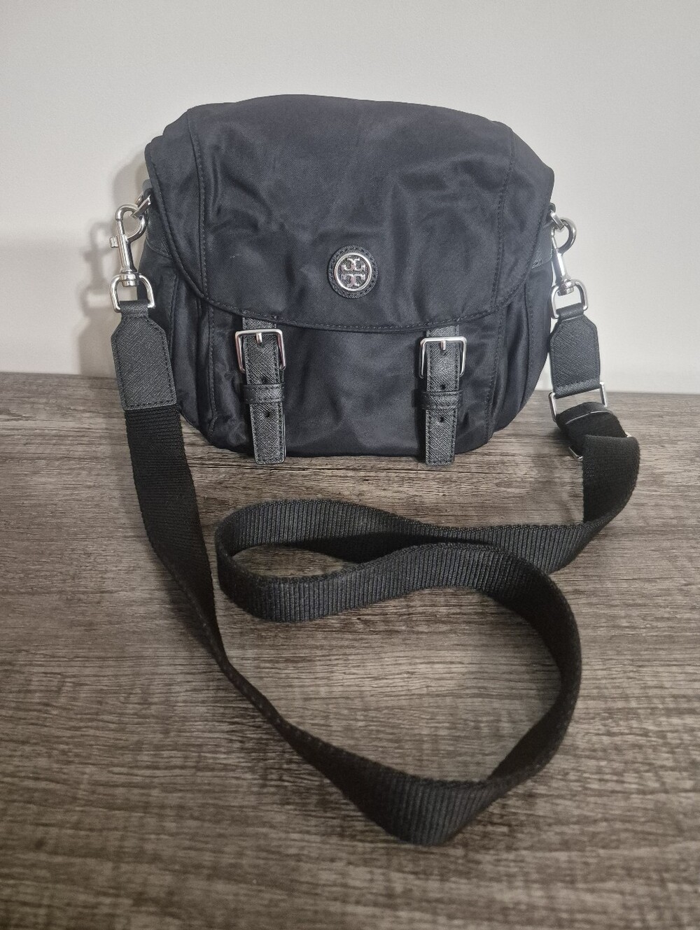 Tory Burch Virginia Small Messenger Bag